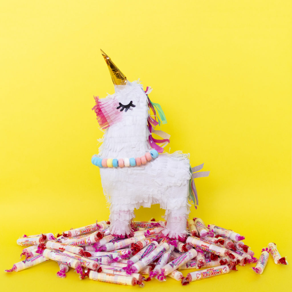 pinata party fun birthday unicorn